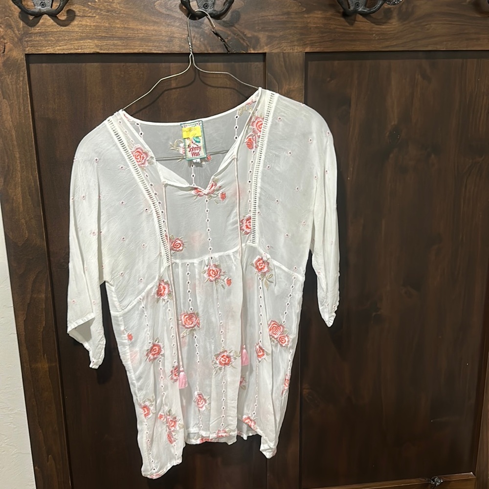 Johnny was silk blouse